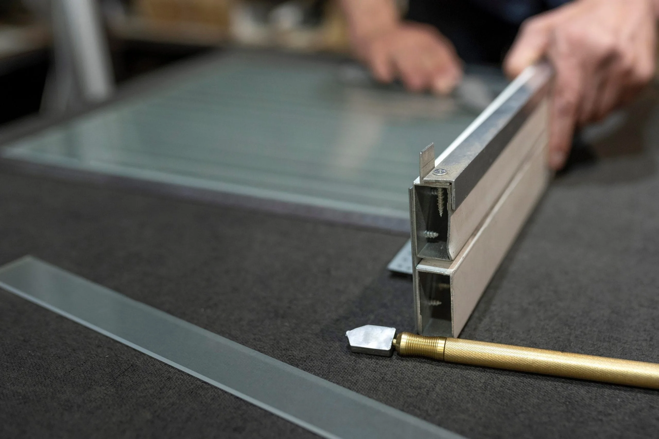 Decoupe de verre sur mesure en atelier